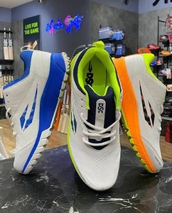 Chaussures de cricket DSC, chaussures de match professionnelles, légères, haute adhérence, chaussures de sport pour les joueurs de frappe, de bowling et d'entraînement - Product Image 3