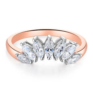 แหวนแต่งงานเพชรทรงโค้ง 0.48 กะรัต เพชรเลี้ยงในห้องปฏิบัติการ รับรองโดย IGI ตัวเรือนทองคำขาว 14K แหวนแบบซ้อนได้ ประดับเพชรแบบ Pave - Product Image 1