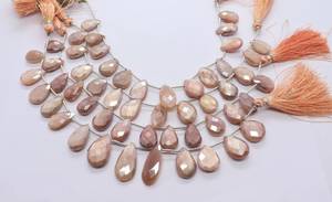 Cuentas facetadas de piedra lunar de melocotón natural en forma de pera de 9x15-11x17 mm, cuentas de piedra lunar de 8 pulgadas, cuentas de piedra lunar de melocotón en forma de pera - Product Image 3