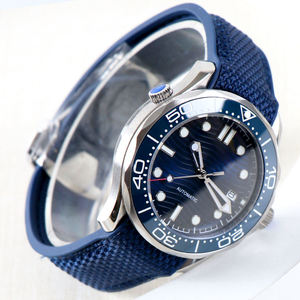 Reloj de hombre de 40 mm con movimiento automático NH35, estilo Sea Sports Master, azul, luminoso, cristal de zafiro, correa de caucho, esfera azul. - Product Image 4