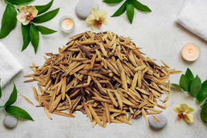 เปลือกฮอลาร์เรน่า ปูเบสเซนส์ อินดราจาว คาดวา เทลลิเชอร์รี อินดราจาว อินเดอร์โจ คาร์วา อินเดอร์ จาอู สมุนไพรดิบแห้ง ขายส่ง สารสกัดจากพืช - Product Image 3