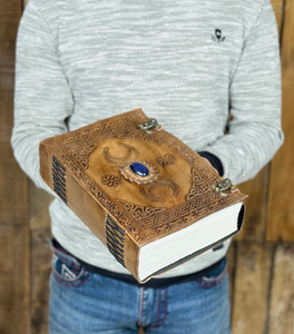 Diario de Cuero Hecho a Mano, Triple Diosa de la Luna, Piedra Lapislázuli - Product Image 1