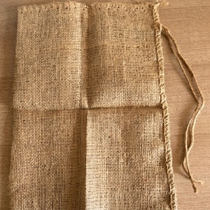 กระสอบทรายผ้ากระสอบปอกระเจาใช้ในการก่อสร้างใช้ควบคุมน้ำท่วมเป็นมิตรกับสิ่งแวดล้อมใช้ในการควบคุมการกัดเซาะ - Product Image 1