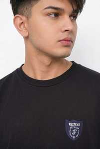 เสื้อยืดสตรีทแวร์ทรงโอเวอร์ไซส์ ผ้าคอตตอนถักคุณภาพสูง 100% หนัก 220 กรัม พิมพ์ลายซิลค์สกรีนแบบครอป - Product Image 3