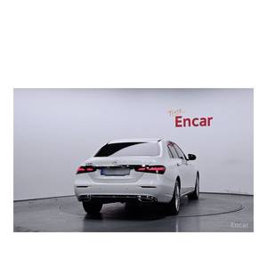 Mercedes-Benz Classe E E250 Exclusive 2023, 33 893 km, Euro V, Boîte de vitesses automatique, Sièges en cuir, Volant à gauche, Caméra de recul - Product Image 4