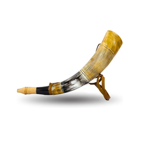 Chope à bière en corne de buffle style Viking, support métallique artisanal, décoration d'intérieur durable - Product Image 3