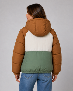 Veste d'hiver matelassée pour femme, personnalisable, à capuche, épaisse, chaude, en duvet, bicolore, vente en gros - Product Image 2