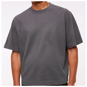เสื้อยืดโอเวอร์ไซส์สีเทาชาร์โคลสำหรับผู้ชาย ผ้าฝ้ายพรีเมียม สไตล์มินิมอล สตรีทแวร์ ทรงหลวมทันสมัย เสื้อยืดพื้นฐานที่ต้องมี - Product Image 3