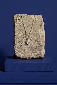 Pendentif en argent sterling fait main avec pierre de lune, pendentif en pierre précieuse naturelle, bijou minimaliste, cadeau pour femme - Product Image 6