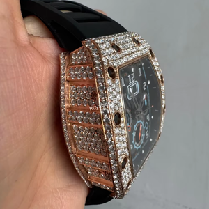 Montre de luxe pour homme avec diamants Moissanite, design Hip Hop, boîtier serti de pierres, bracelet en caoutchouc personnalisé - Product Image 1