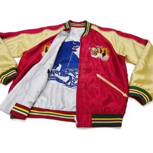 Chaqueta Sukajan de Moda Urbana para Invierno, Bordado Premium en la Parte Delantera, Tejido Transpirable Ecológico y Ligero, Ajuste Cómodo - Product Image 4