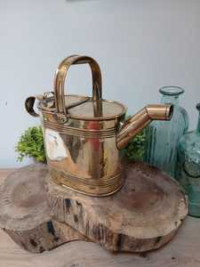 Arrosoir en métal peint à la main avec motif floral pour usage décoratif en jardinage, destiné aux grossistes du marché mondial - Product Image 6