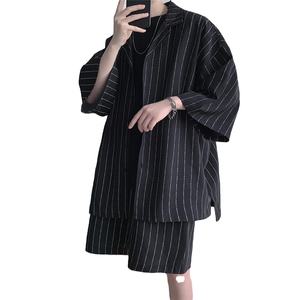 ชุดกีฬาฤดูร้อนสไตล์เกาหลีสำหรับผู้ชายชุดวอร์มผ้าฝ้ายขนาดใหญ่2ชิ้นเสื้อแจ็คเก็ตและกางเกงขาสั้นเสื้อผ้าลายทาง - Product Image 5