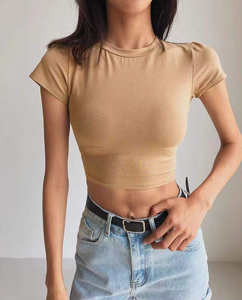 Camiseta Corta de Punto para Mujer, Color Gris, Manga Corta, Cuello Redondo, Ajustada, Estilo Primavera-Verano - Product Image 3