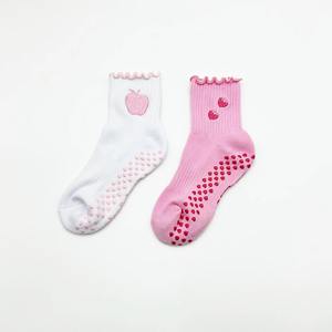 Calcetines Deportivos Personalizados con Logotipo, Antideslizantes, Transpirables, Ecológicos, con Diseño de Mini Corazón Rosa y Blanco, para Yoga, Pilates y Gimnasio - Product Image 3