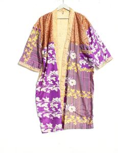 Robes kimono sari en soie vintage, robes de chambre sari en soie recyclée, robes de chambre pour femmes, nouvel arrivage - Product Image 1