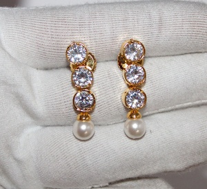 Conjunto de Collar y Aretes de Latón Chapado en Oro con Perlas de Imitación y Circonita Cúbica para Mujer |   Joyería Fina Vintage, Regalo de Aniversario - Product Image 4