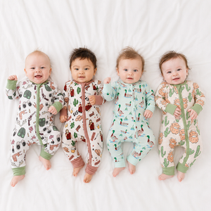 Combinaison Bébé Unisexe Personnalisée en Bambou Respirant avec Fermeture Éclair – Pyjama Tricoté pour Nouveau-né - Product Image 1