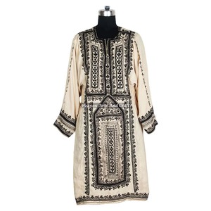 Top/Tunique/Kurta imprimé de fleurs véritables, collection BDR023, broderie à la main vintage, robes Banjara Balochi, collection Banjara. - Product Image 6