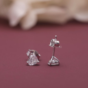 Pendientes de Diamante Cultivado en Laboratorio con Certificación IGI, Corte Solitario en Forma de Corazón, en Oro Blanco/Rosa y Amarillo de 18K |   Pendientes de Diamantes de Lujo - Product Image 6
