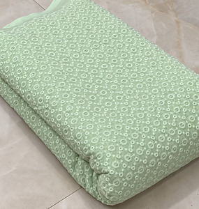 Tela de bordado SQ, tela de seda bordada, tela para abayas, material para caftanes, suministro de prendas de vestir, fabricación de prendas al por mayor, comercio de prendas. - Product Image 3