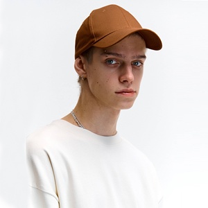 Gorra de Béisbol Bordada al por Mayor con Correa Metálica Ajustable en la Parte Trasera, Gorra 100% Algodón para Protección Solar en Verano - Product Image 1