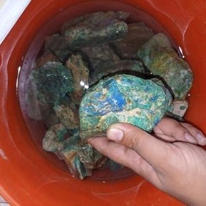 Azurite Malachite brute naturelle bleu-vert, spécimen minéral de cuivre, lot de pierres précieuses brutes en gros - Product Image 1