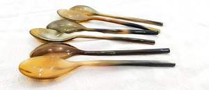 Cuchara de Cuerno Hecha a Mano con Acabado Pulido Espejo, Mango Largo, Ecológica y Segura para Alimentos, para Cocinas Éticas y Sostenibles en el Hogar, India - Product Image 5