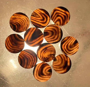 Boutons en corne de buffle naturelle véritable - Boutons de chemise modernes polis faits à la main et écologiques pour vêtements - Vente en gros personnalisée Uttar - Product Image 4