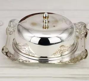 Mantequillera de acero inoxidable con tapa para mostrador de cocina, ideal para servir en la mañana. - Product Image 3