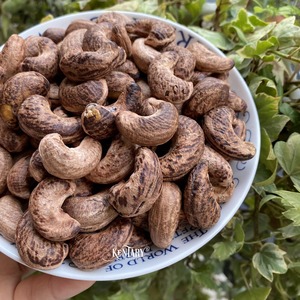เม็ดมะม่วงหิมพานต์จากถ่านคั่วบดพร้อมผิวสดจากเวียดนามขายส่งขนมขบเคี้ยวขนมขบเคี้ยวเม็ดมะม่วงหิมพานต์แบบดิบๆ - Product Image 2