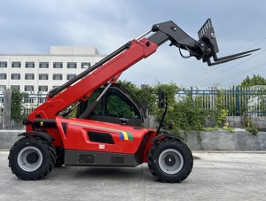 नई डीजल इंजन टेलीस्कोपिक हैंडलर 4-व्हील ड्राइव टेलीहैंडलर फोर्कलिफ्ट - Product Image 5