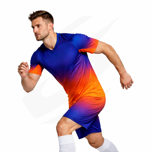 Uniforme de Fútbol Profesional, Conjunto de Camiseta de Fútbol 100% Poliéster, Malla Transpirable, Logotipo Personalizado, Directo de Fábrica OEM - Product Image 2