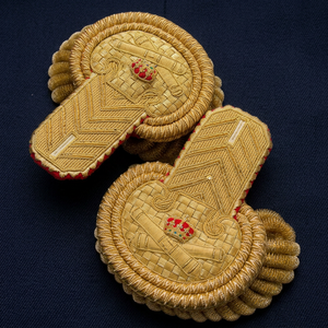 Epaulettes Unisex Transpirables de Lana con Hilo Dorado, Insignia de Corona Bordada, para Uniforme, Talla Adulto - Product Image 1
