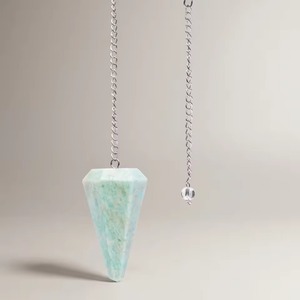 Péndulo de Fluorita Azul Pulido en Forma de Diamante con Cadena Plateada, Decoración Feng Shui, Arte Coleccionable, Gema Artesanal - Product Image 5