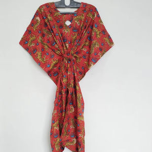 Robe kaftan en coton indien à imprimé tigre, faite à la main, confortable, style bohème, idéale pour la plage - Product Image 1