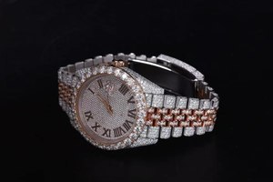 Montre entièrement sertie de diamants avec bracelet en acier inoxydable et design hip-hop de luxe, montre pour homme en moissanite de qualité supérieure - Product Image 4