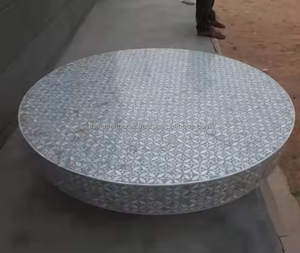 Table basse ronde moderne faite à la main écologique avec incrustation d'os de conception florale polie en résine noire Artisanat artisanal de haute qualité - Product Image 5