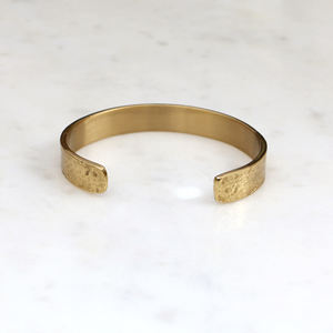 Bracelet manchette en laiton « Amazing Grace » – Bijou chrétien artisanal réglable – Cadeau religieux inspirant pour femmes - Product Image 1