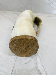 Chope à bière originale en corne de buffle polie, véritablement artisanale, authentique et tendance, réalisée par des artisans indiens. - Product Image 4