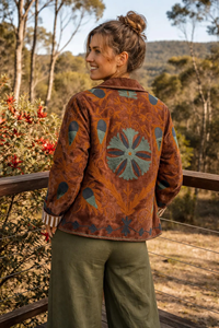 Veste matelassée en velours artisanale, manteau d'hiver marron, broderie florale complexe, poignets rayés, classique et respirant - Product Image 6