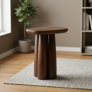 Mesa Auxiliar Moderna de Madera Maciza con Base Escultural de Tres Patas, Mesa Auxiliar Redonda Hecha a Mano para Sala de Estar o Dormitorio - Product Image 4