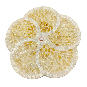 Sous-plat décoratif fait main en nacre incrustée, style coquillage, pour mariages bohèmes sur la plage et événements de luxe, avec rangement - Product Image 1
