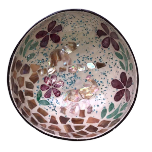 Vente en gros de bols en noix de coco gravés, durables, modernes, uniques, artisanaux, polis, écologiques, de qualité supérieure, pour l'art d'intérieur - Product Image 2