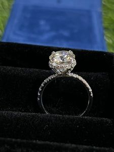 Anillo de Compromiso de Moissanita Blanca, Plata de Ley 925, Bañado en Rodio, Corte Brillante Redondo, Anillo de Lujo para Mujer, Regalo de Boda - Product Image 6
