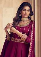 Robes longues Anarkali en soie chinon lourde, vêtements ethniques indiens, avec de riches broderies Zari Dori Sequence, pour mariage.