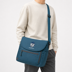 Sac messager pour homme fabriqué avec un matériau durable, des poches pratiques et une sangle de transport réglable pour le travail et les activités de plein air - Product Image 5