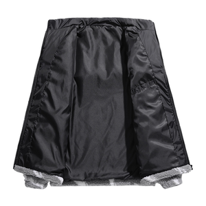 Oferta Destacada: Chaqueta de Invierno Cálida y Funcional para Exteriores con Cuello Alto, Logotipo Frontal Personalizable, Forro Polar y Capucha, Antibacteriana 100% - Product Image 2