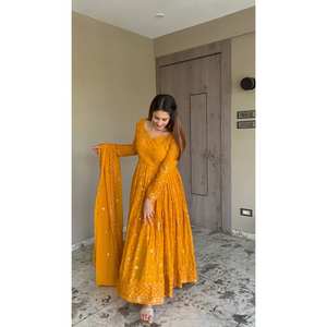 ENSEMBLE DE COMBINAISON EN GEORGETTE BRODÉ MOUTARDE TD-1156 - Product Image 2