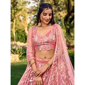 Impresionante Red De Lentejuelas Rosa Dama De Honor Lehenga Choli Con Dupatta - Product Image 5